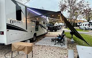 2024 Fully Loaded Pet Friendly RV Rental!